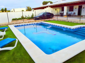 Chalet Piscina Privada Vallada en Conil